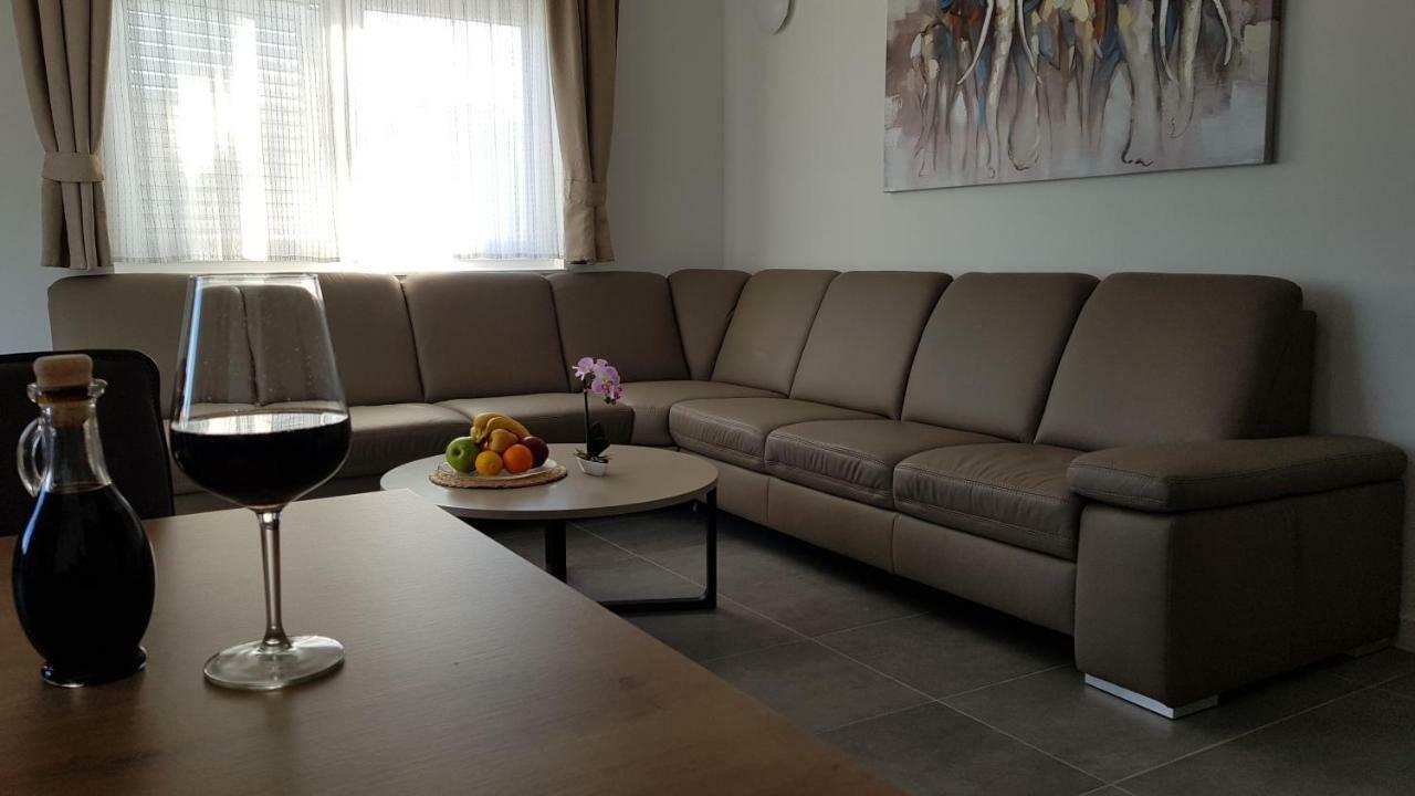 Apartment Aria Exclusive Petrcane Εξωτερικό φωτογραφία